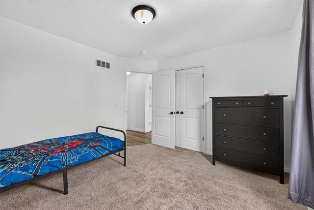 16913 Juniper Drive, Basehor, KS 66007
