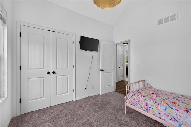 16913 Juniper Drive, Basehor, KS 66007
