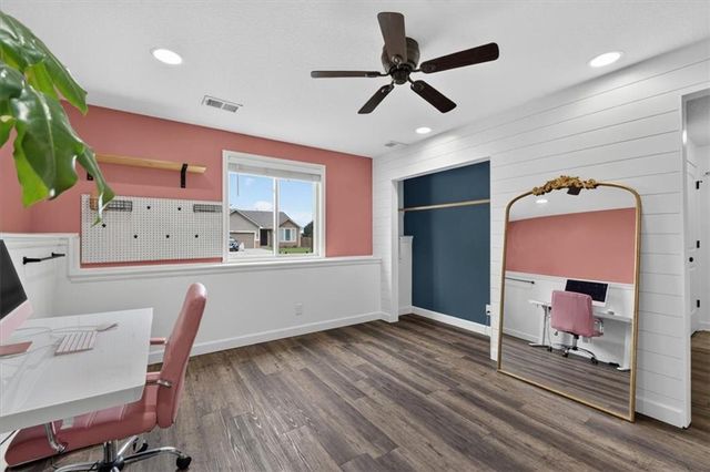 16913 Juniper Drive, Basehor, KS 66007