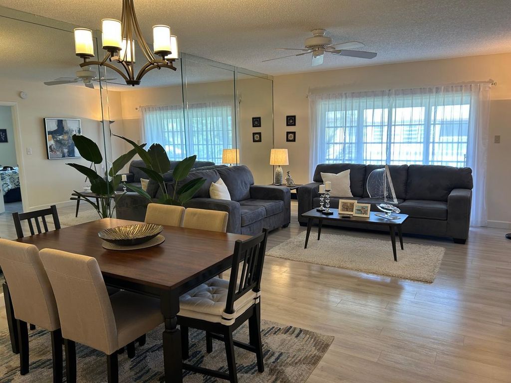 7505 NW 5TH Court 208, Margate, FL 33063