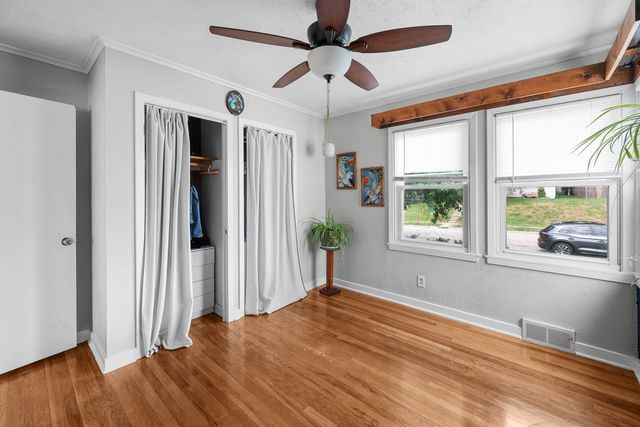 1511 W 37th Street, Davenport, IA 52806