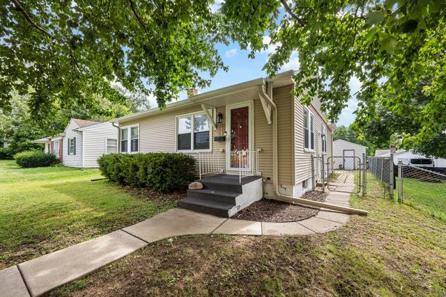 1511 W 37th Street, Davenport, IA 52806