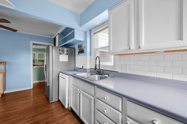 1511 W 37th Street, Davenport, IA 52806