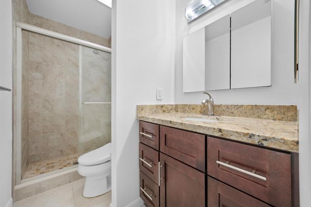 3939 NE 5th Avenue B206, Boca Raton, FL 33431