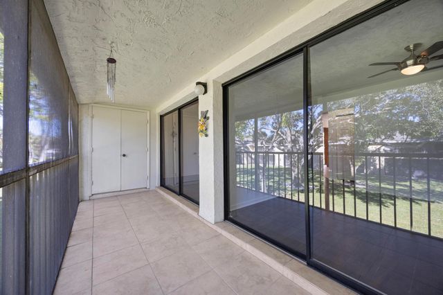 3939 NE 5th Avenue B206, Boca Raton, FL 33431