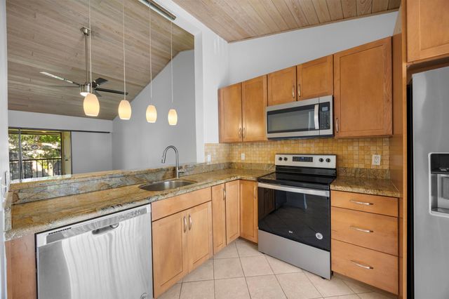 3939 NE 5th Avenue B206, Boca Raton, FL 33431