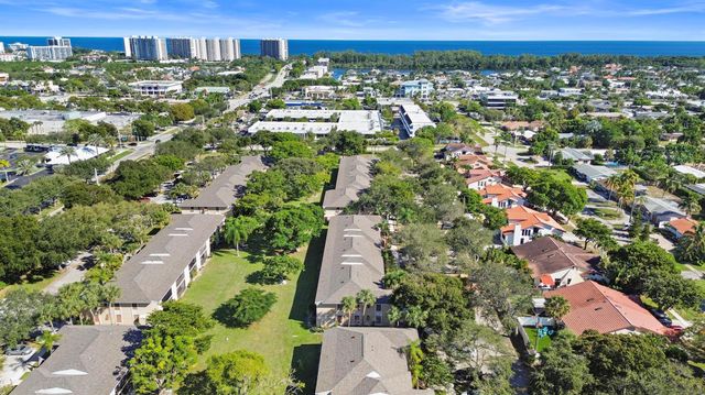 3939 NE 5th Avenue B206, Boca Raton, FL 33431