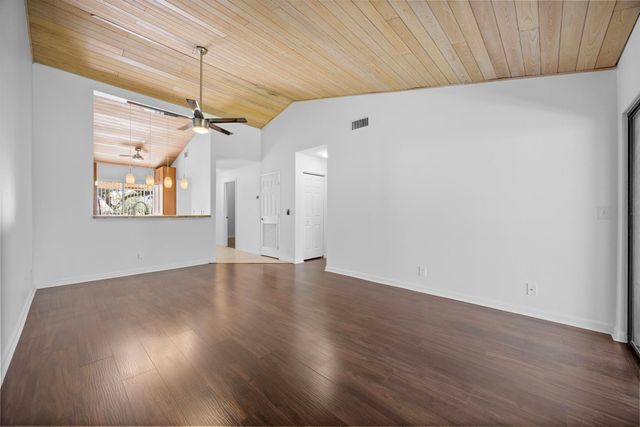 3939 NE 5th Avenue B206, Boca Raton, FL 33431