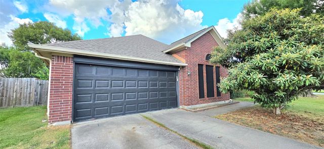 4711 Stone Bridge Street, Baytown, TX 77521