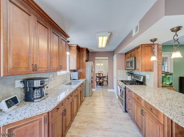 13 Southland Drive, Hillsborough Twp., NJ 08844