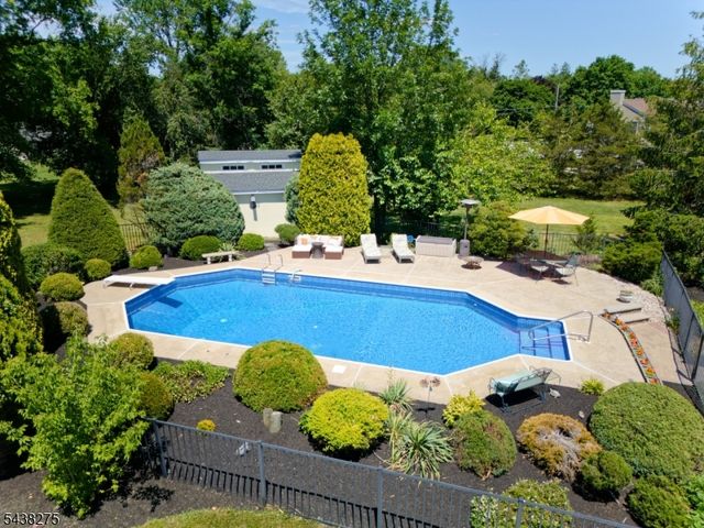 13 Southland Drive, Hillsborough Twp., NJ 08844