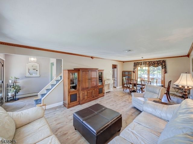 13 Southland Drive, Hillsborough Twp., NJ 08844