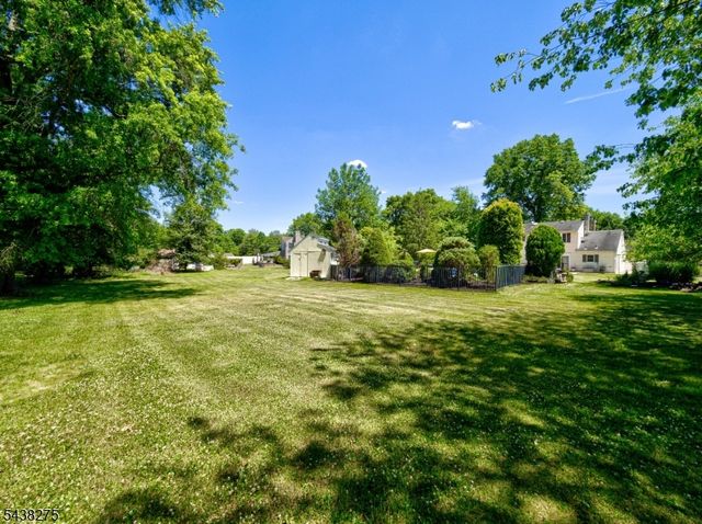 13 Southland Drive, Hillsborough Twp., NJ 08844