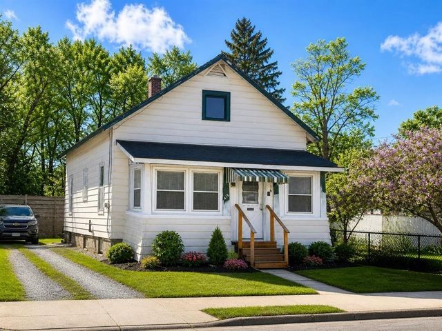 415 County Street, Bennington, VT 05201