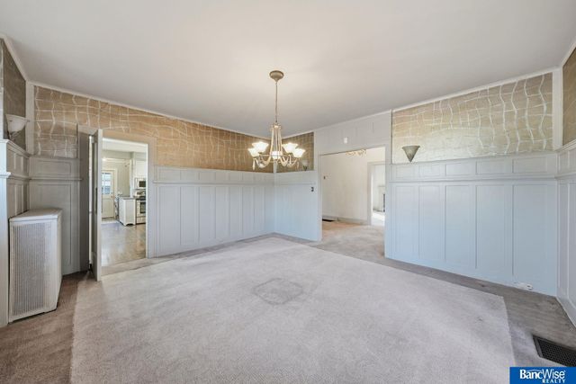 2108 S 24Th Street, Lincoln, NE 68502