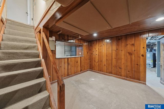 2108 S 24Th Street, Lincoln, NE 68502