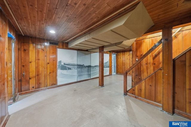 2108 S 24Th Street, Lincoln, NE 68502