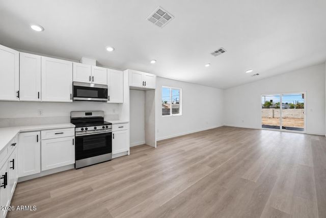 9618 N 10TH Avenue, Phoenix, AZ 85021