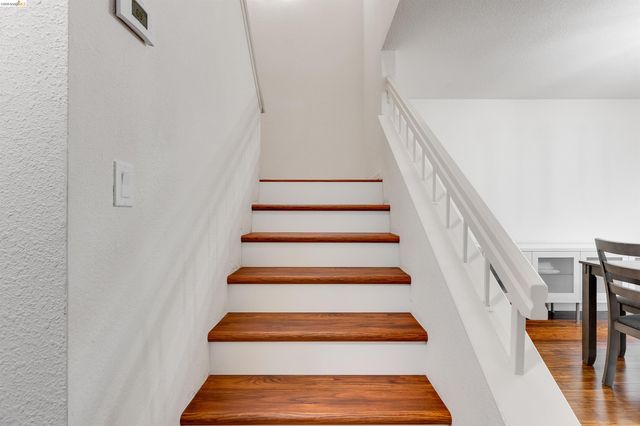 1025 Pinehurst Court, Concord, CA 94521