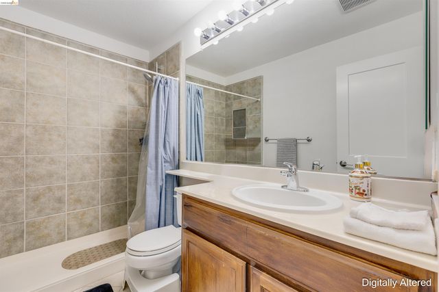 1025 Pinehurst Court, Concord, CA 94521