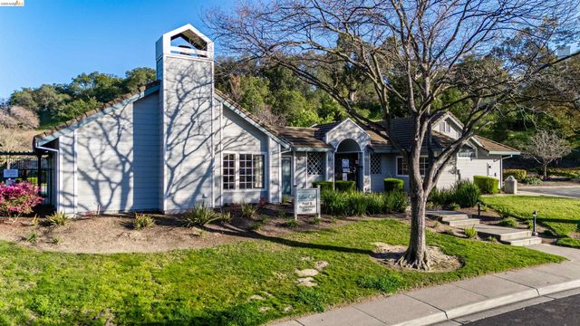 1025 Pinehurst Court, Concord, CA 94521