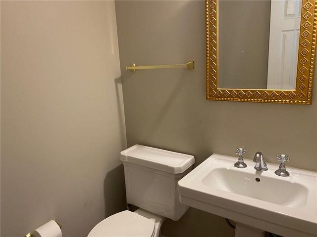 2169 Berryhill Circle SE, Smyrna, GA 30082