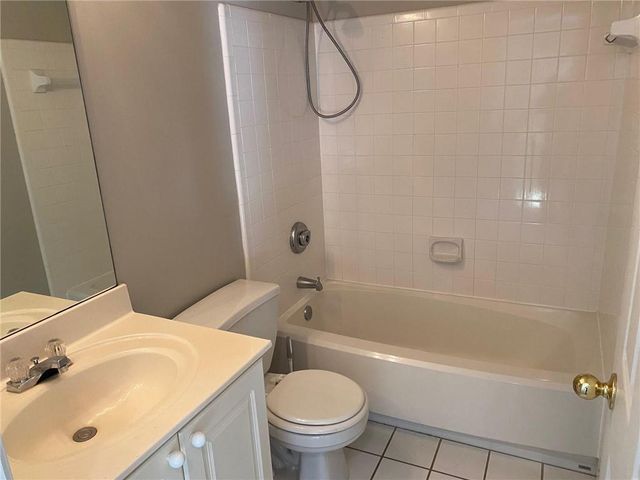 2169 Berryhill Circle SE, Smyrna, GA 30082