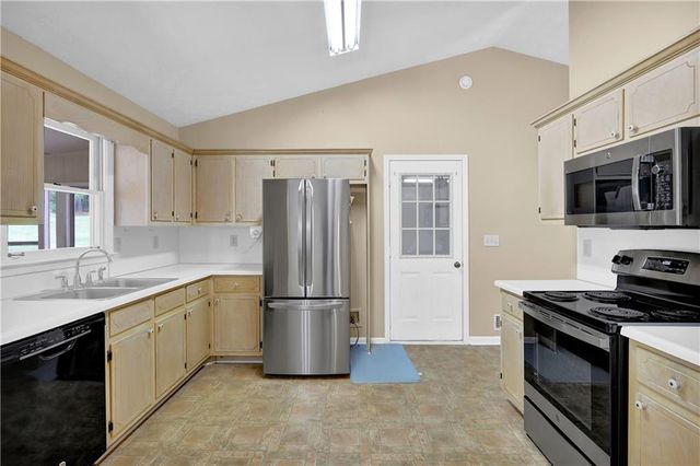 725 Hill Meadow Drive, Dacula, GA 30019