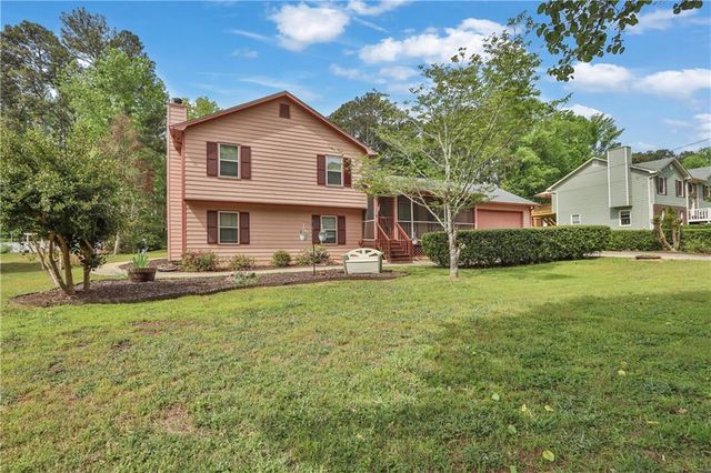 725 Hill Meadow Drive, Dacula, GA 30019