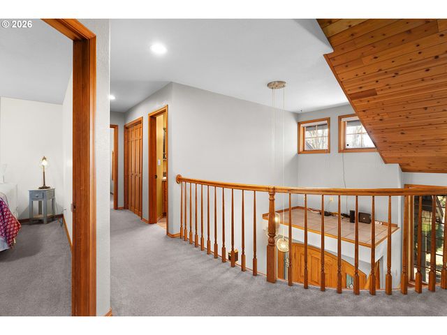 598 WINTER CREEK Ln, Roseburg, OR 97471