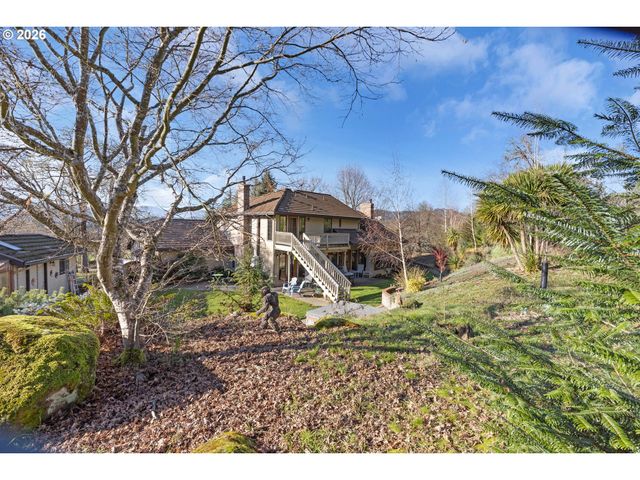 598 WINTER CREEK Ln, Roseburg, OR 97471