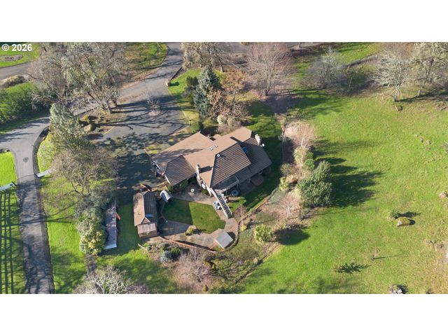 598 WINTER CREEK Ln, Roseburg, OR 97471