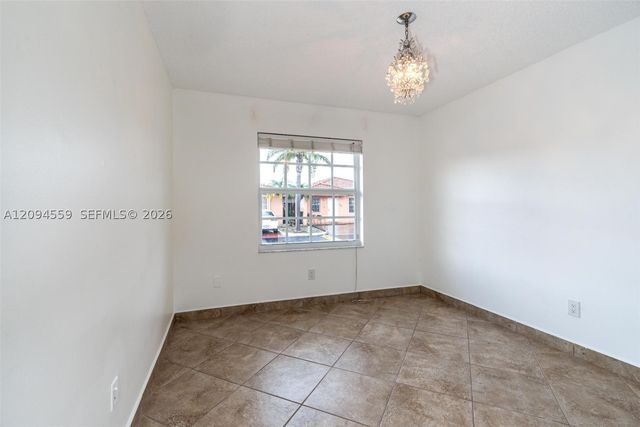 2236 W 74th Pl 9C, Hialeah, FL 33016