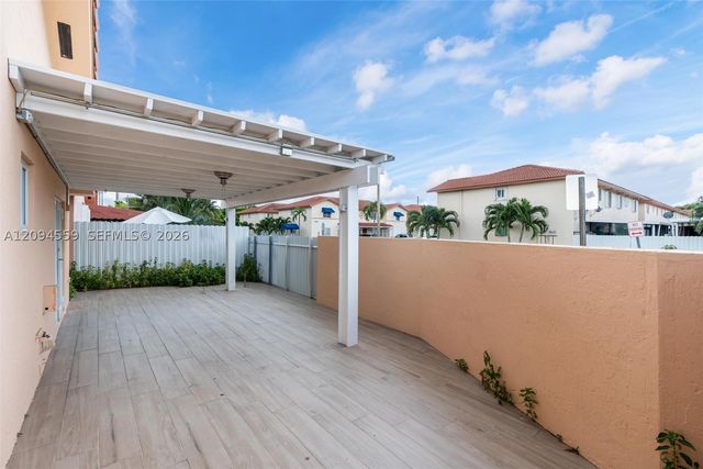 2236 W 74th Pl 9C, Hialeah, FL 33016