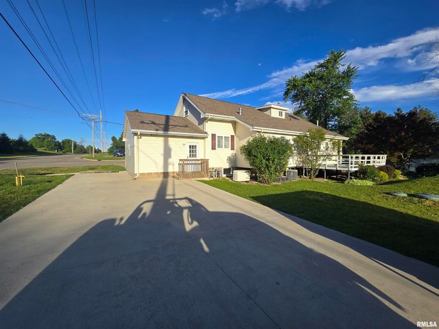 108 SCHOOL Street, Washington, IL 61571