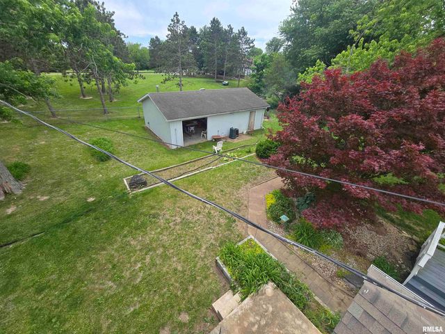 108 SCHOOL Street, Washington, IL 61571