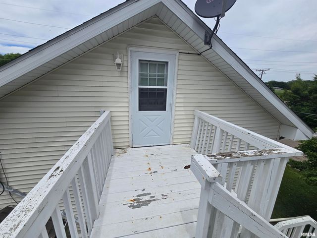 108 SCHOOL Street, Washington, IL 61571