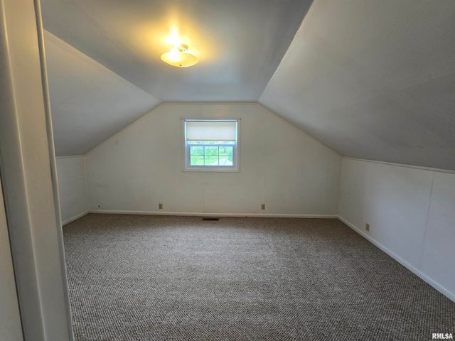 108 SCHOOL Street, Washington, IL 61571
