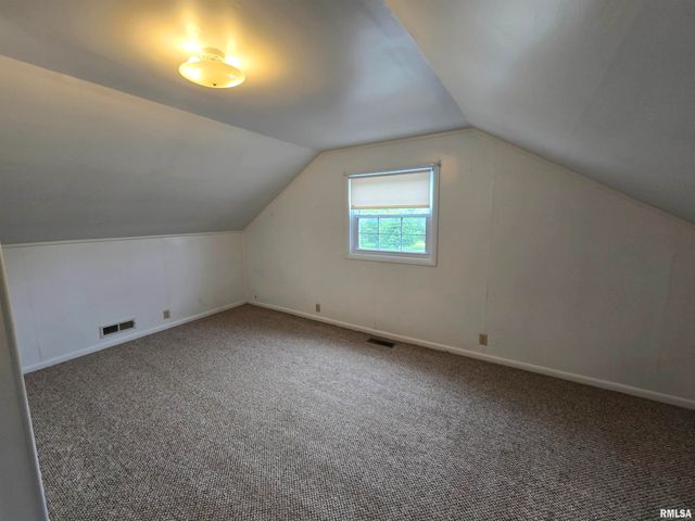 108 SCHOOL Street, Washington, IL 61571