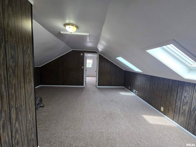 108 SCHOOL Street, Washington, IL 61571