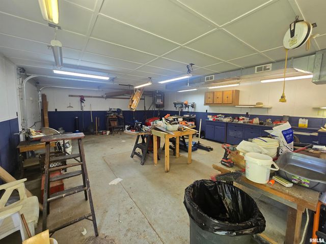 108 SCHOOL Street, Washington, IL 61571