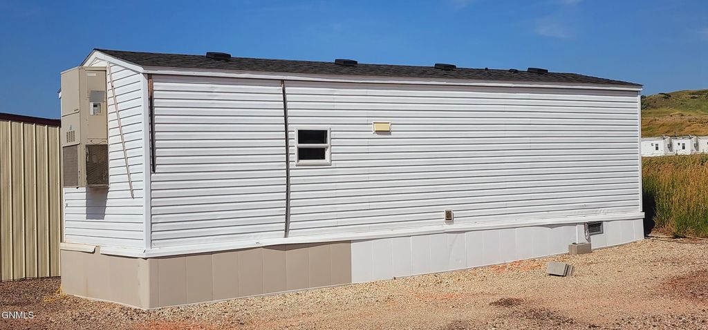 2052 125th Avenue NW, Watford City, ND 58854 photo 14