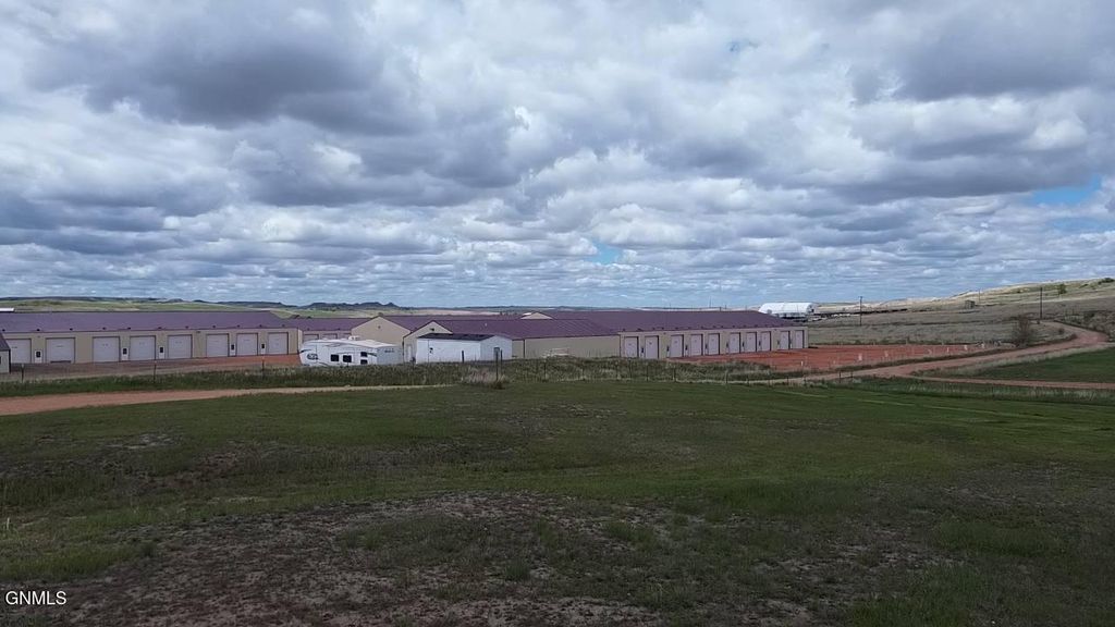 2052 125th Avenue NW, Watford City, ND 58854 photo 2