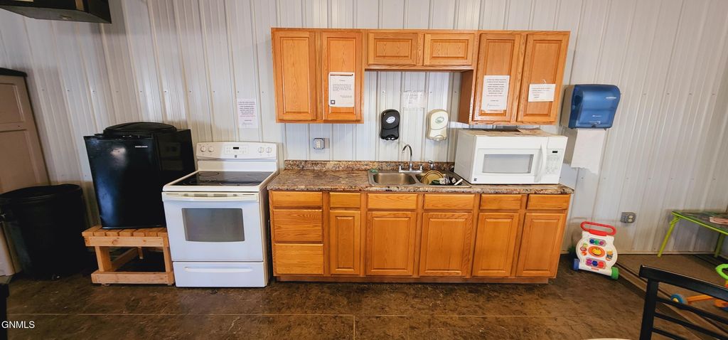 2052 125th Avenue NW, Watford City, ND 58854 photo 24