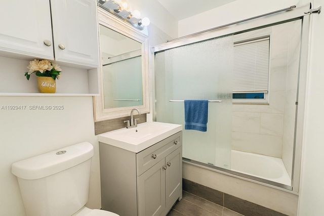 1509 NE 109th St, Miami, FL 33161