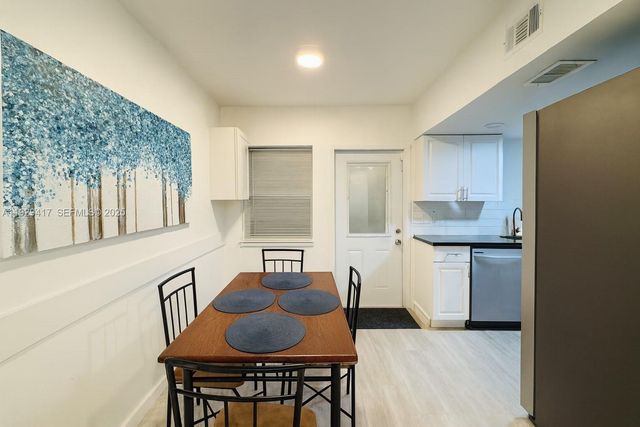 1509 NE 109th St, Miami, FL 33161