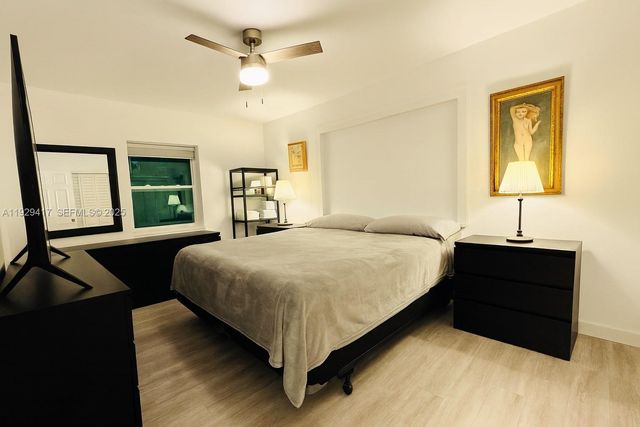 1509 NE 109th St, Miami, FL 33161