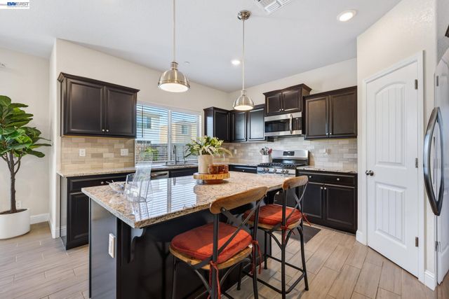 2419 Gabriel Dr, Merced, CA 95340