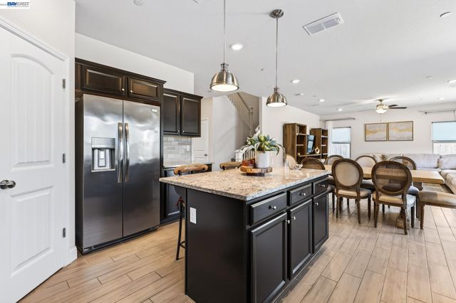 2419 Gabriel Dr, Merced, CA 95340