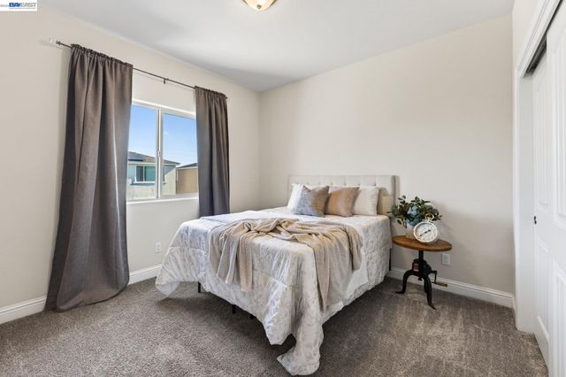 2419 Gabriel Dr, Merced, CA 95340